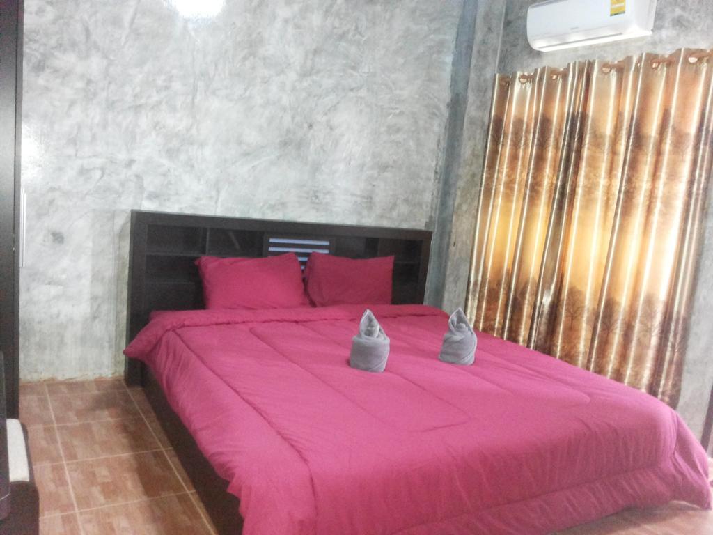 Bansappoori Aparthotel Lamphun Bagian luar foto