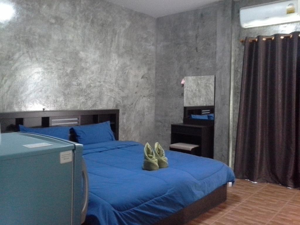 Bansappoori Aparthotel Lamphun Bagian luar foto