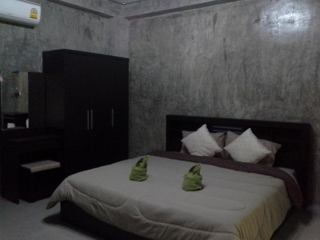 Bansappoori Aparthotel Lamphun Ruang foto